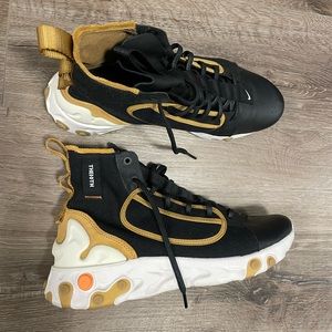 Size 10, Nike react THE10TH tech shoes. Excellent condition! Worn only twice!
